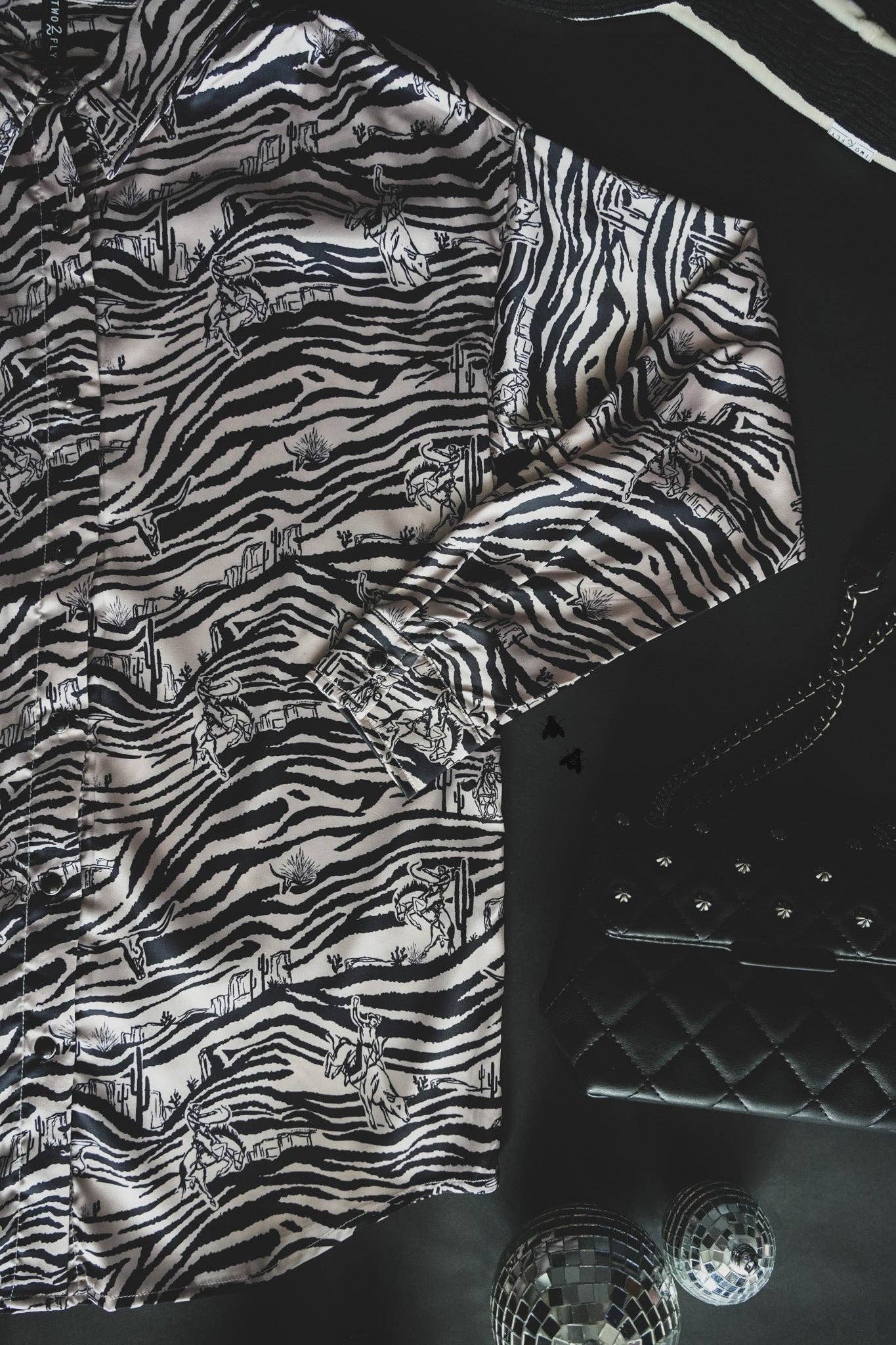 UNTAMED button up