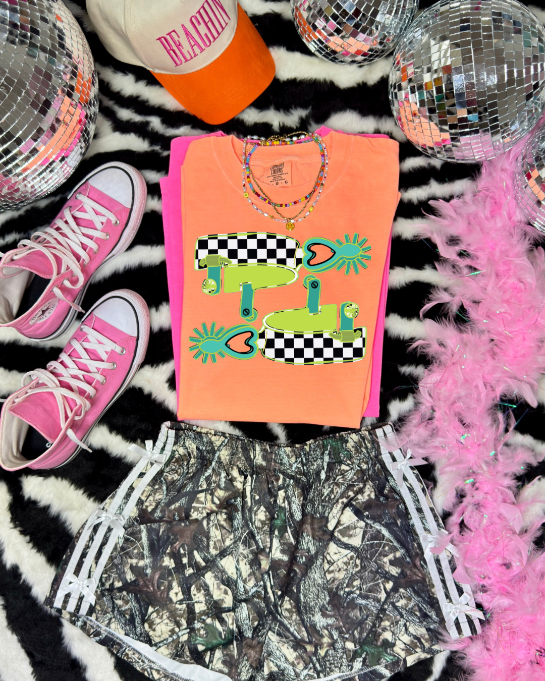 Neon spurs comfort color shirt