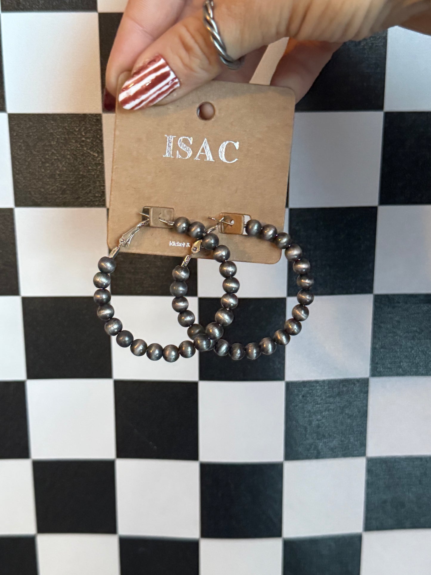 Medium pearl hoop earrings