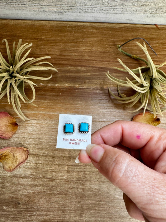 Kingman Turquoise Stud Earrings – Zuni Handmade, Sterling Silver