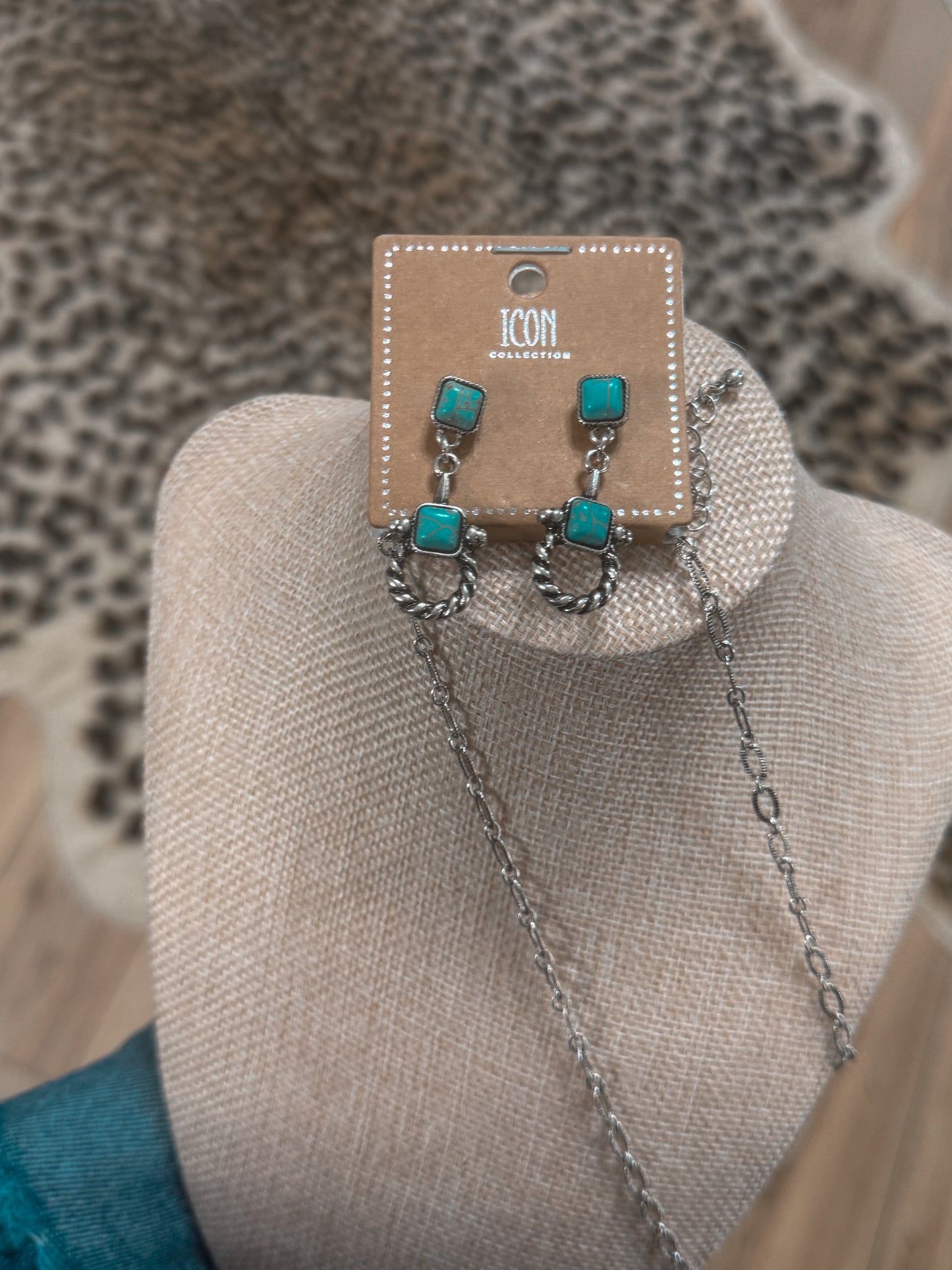 Turquoise snaffle bit & earring set