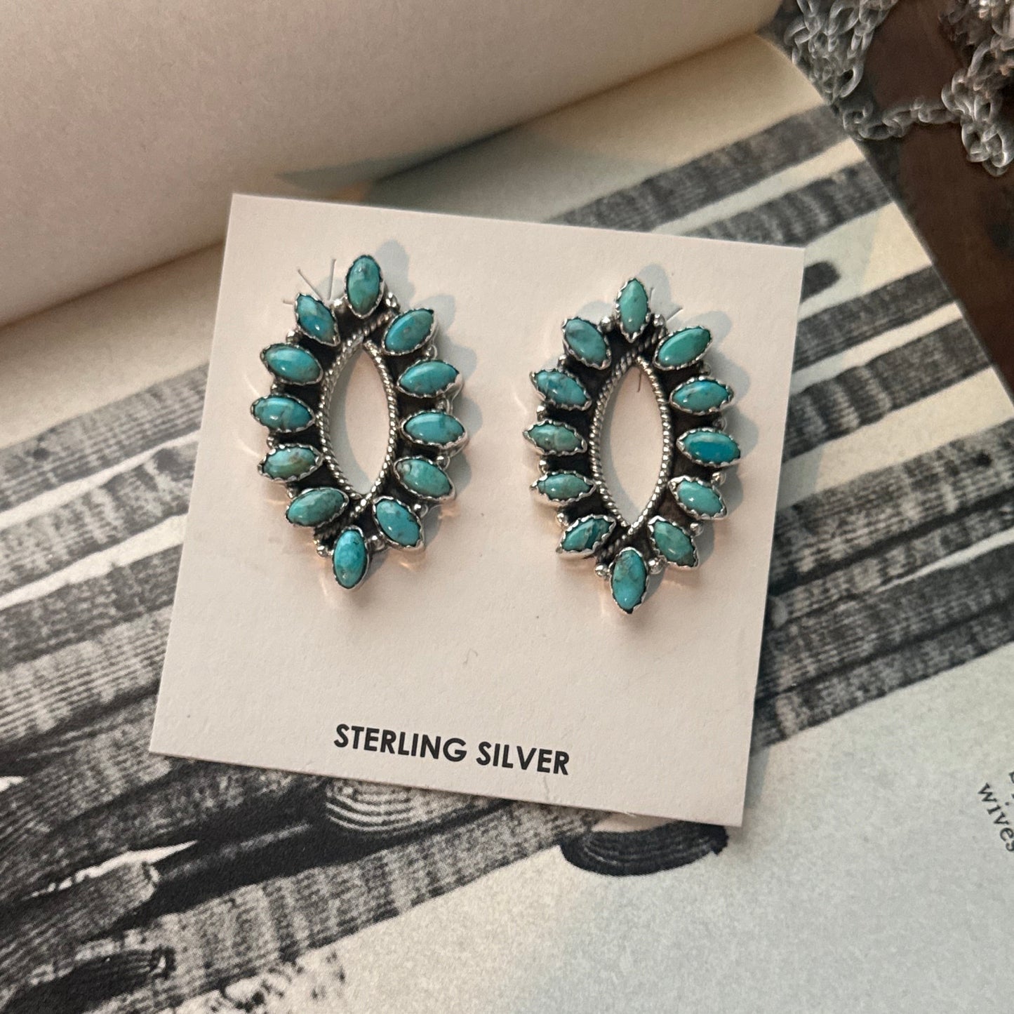 The short round Kingman studs