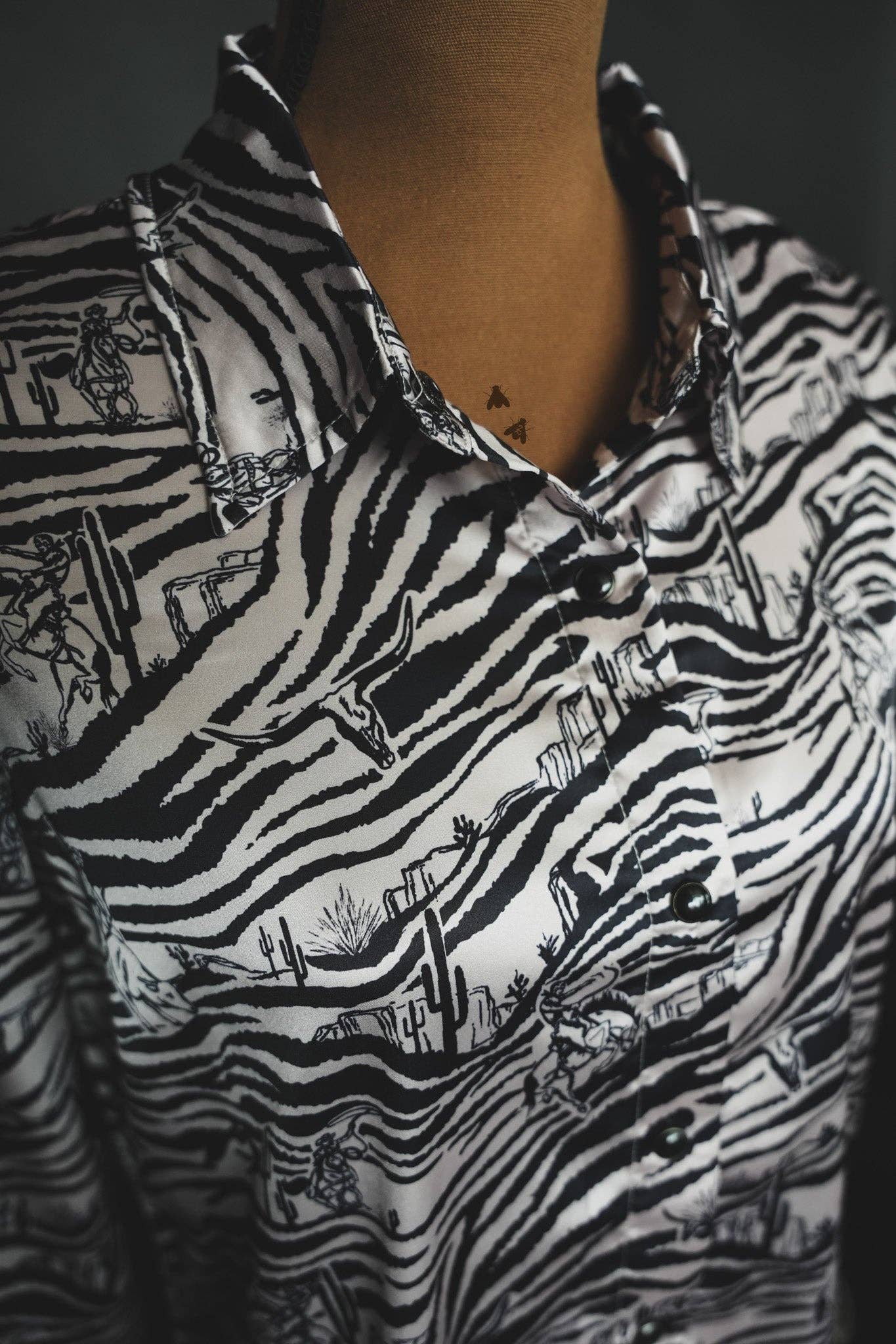UNTAMED button up
