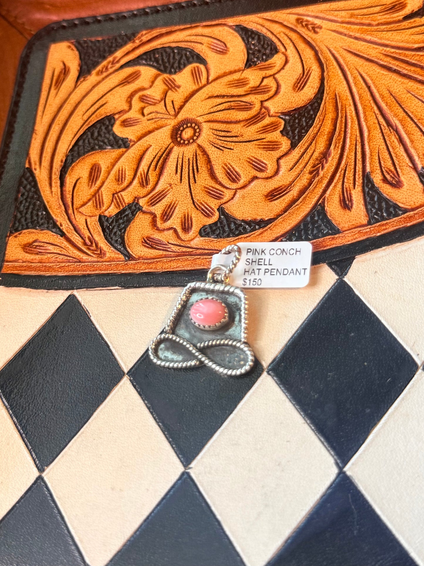 Pink conch cowboy hat pendant