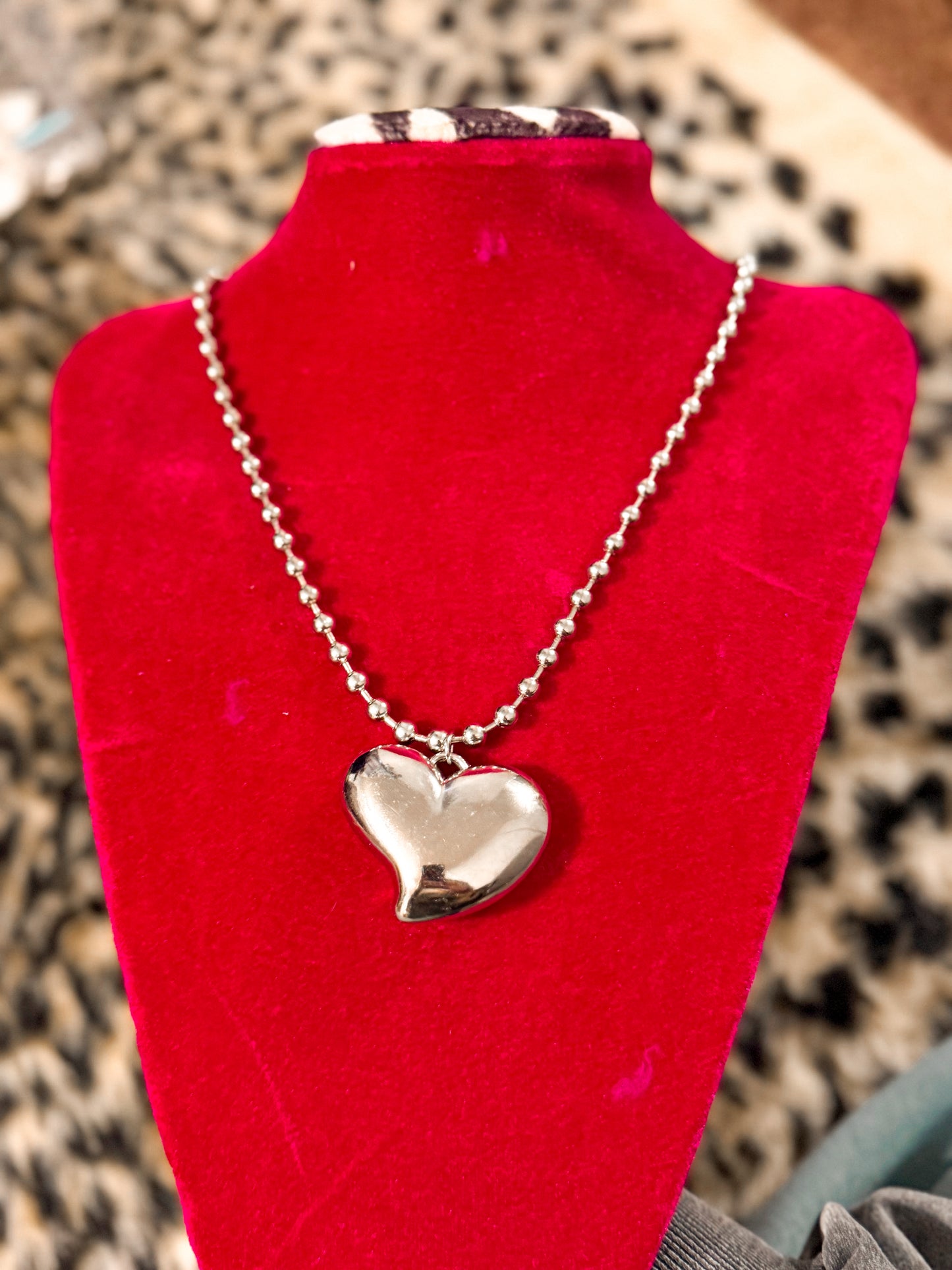 Chunky silver heart necklace