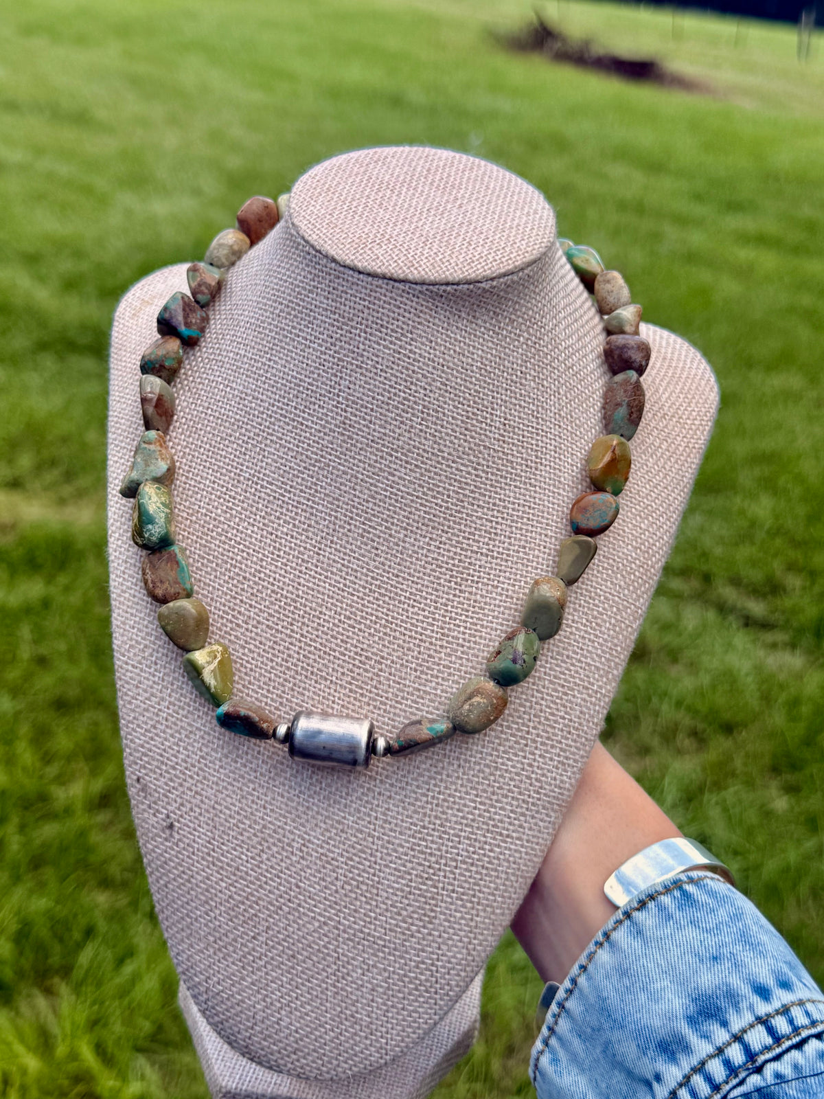 The out west barrel bead necklace