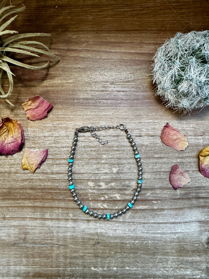 Little bit of blue bracelet with silver plated bead