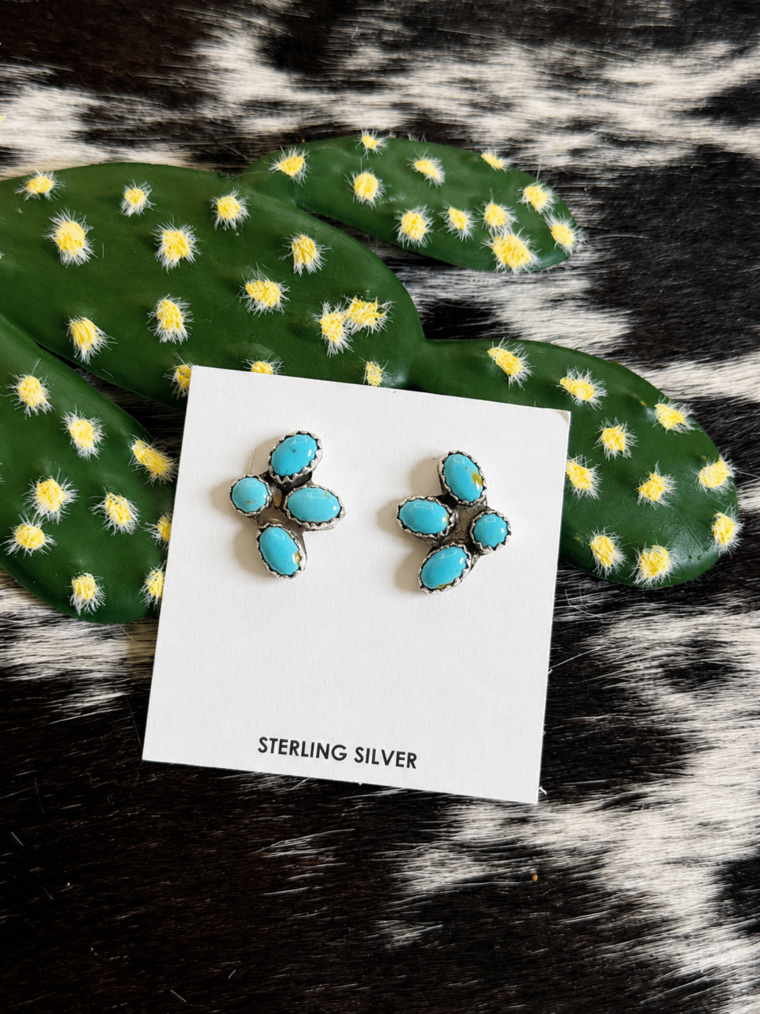 Turquoise mini clusters