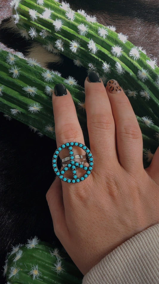 The peace sign ring - adjustable