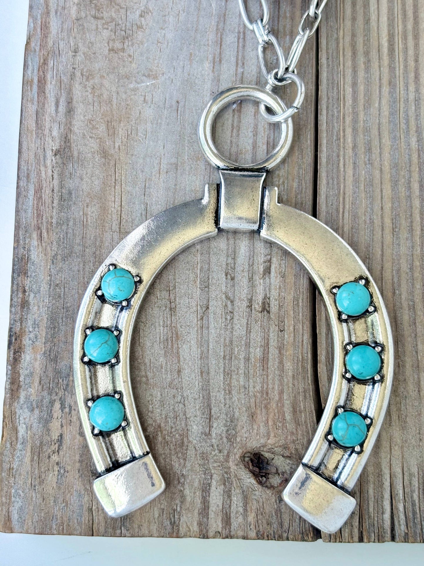Western Horseshoe Turquoise Stone Statement Necklace: Silver