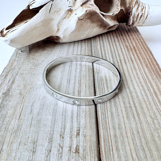 Rhinestone Love Style Bangle Bracelet: Silver