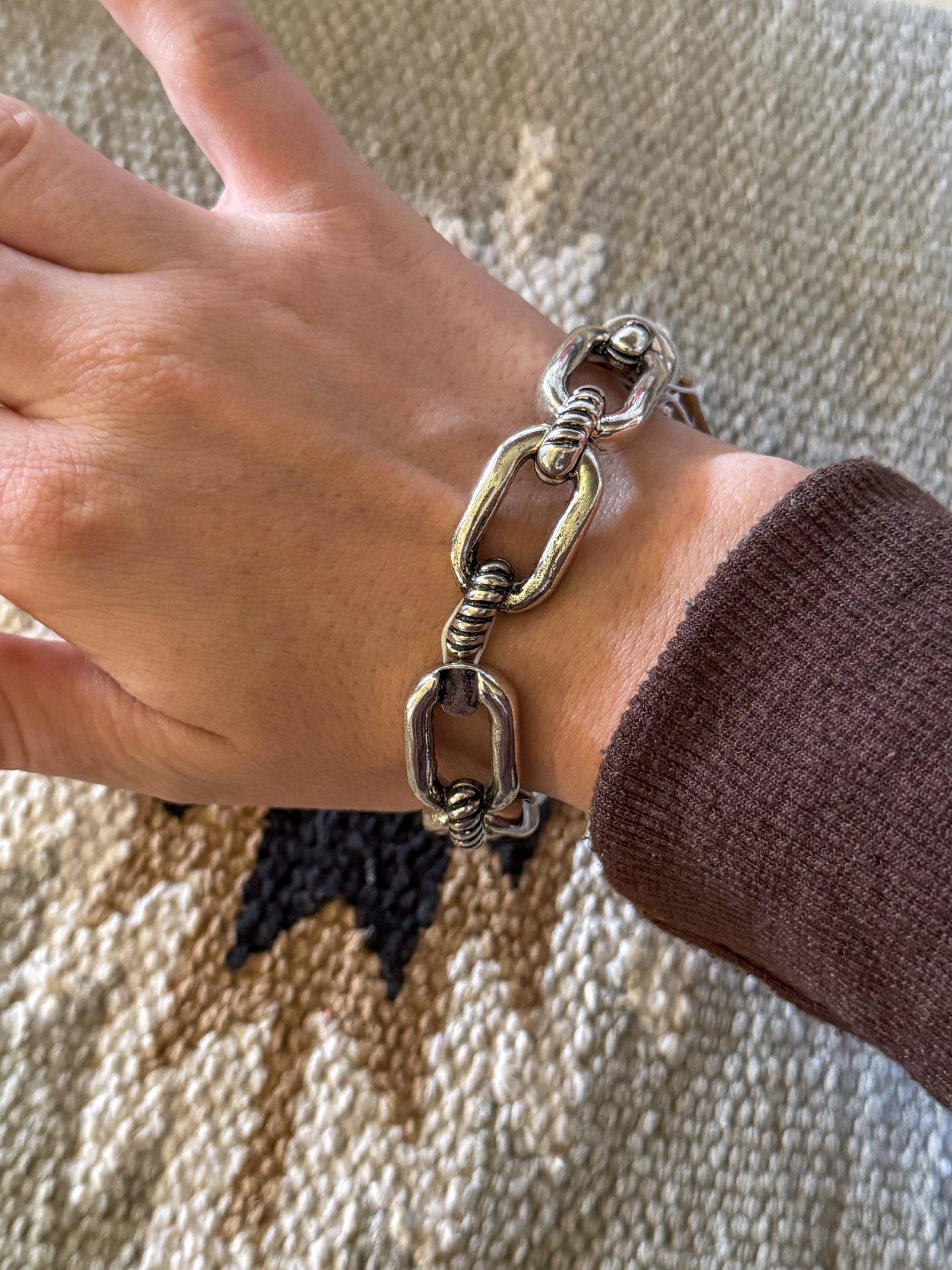 WESTERN LINKED CHAIN STRETCH BRACELET