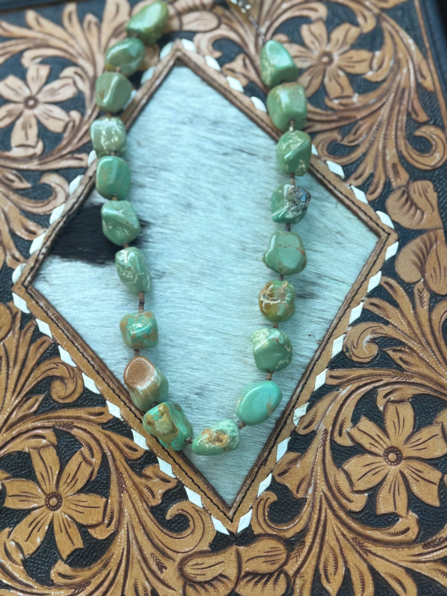 20” Brown Shell & Green Turquoise Nugget