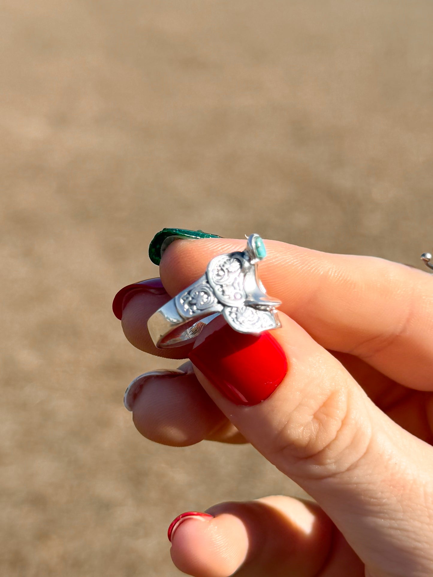 Saddle rings