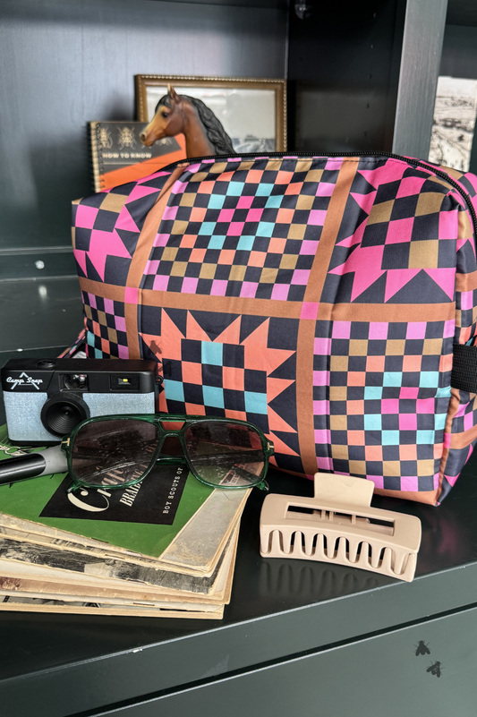 THAT QUILTED TRAVELER BAG