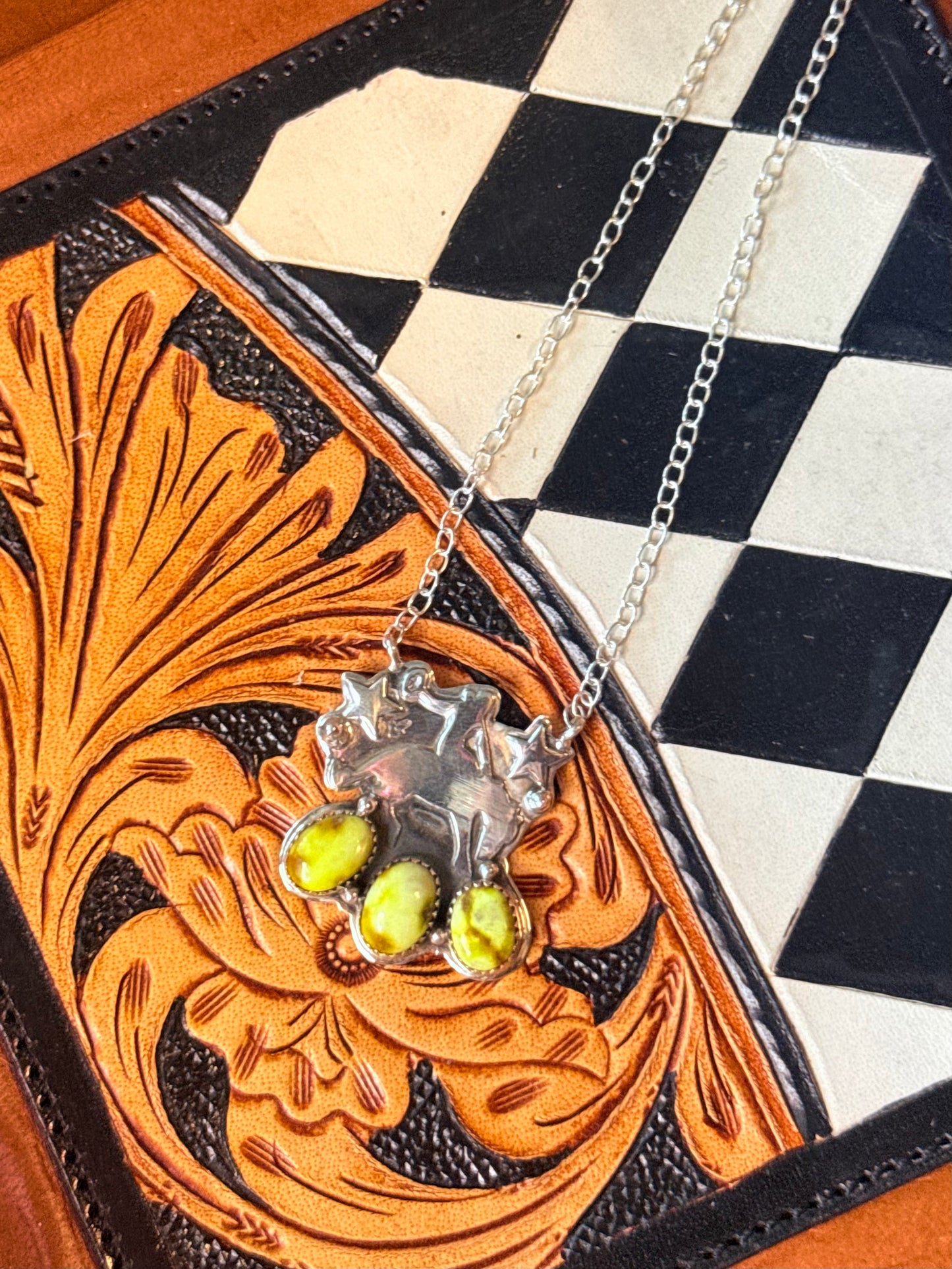 The cosmic cowboy necklace - palomino