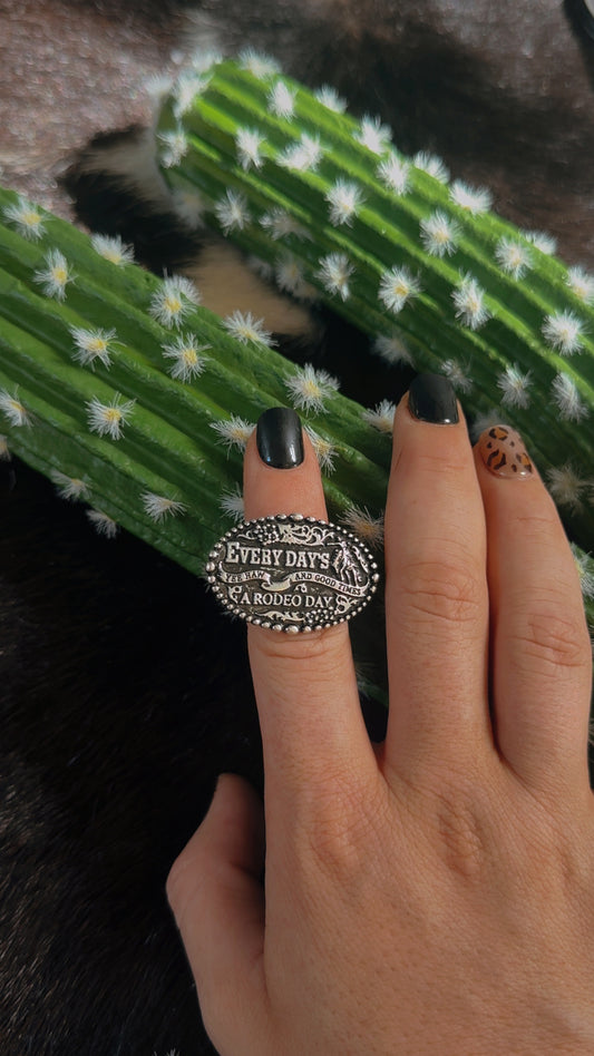 The rodeo buckle ring - adjustable