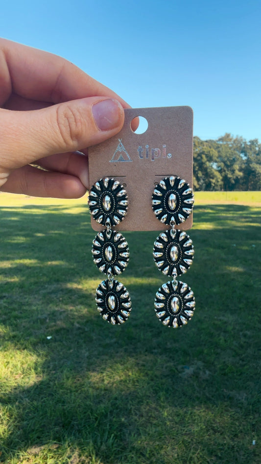 Western Oval Concho 3 Dangle Earring