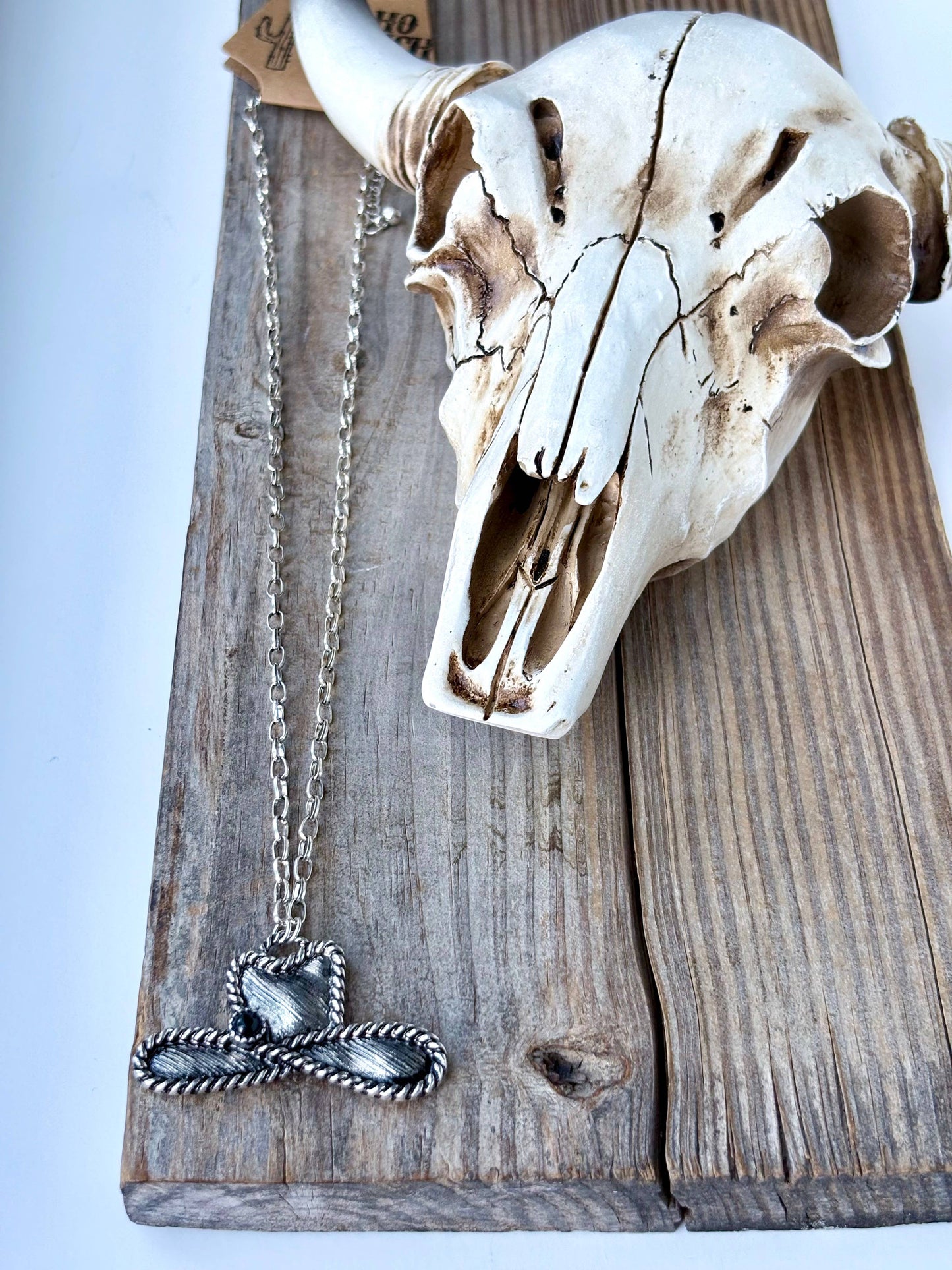 Western Cowboy Hat Stone Pendant Necklace: Red