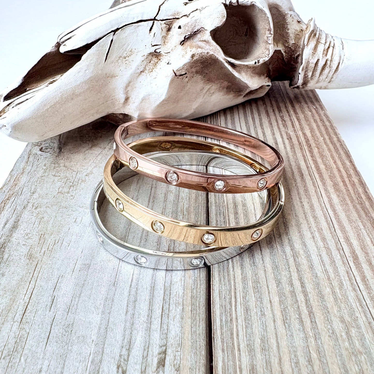 Rhinestone Love Style Bangle Bracelet: Silver