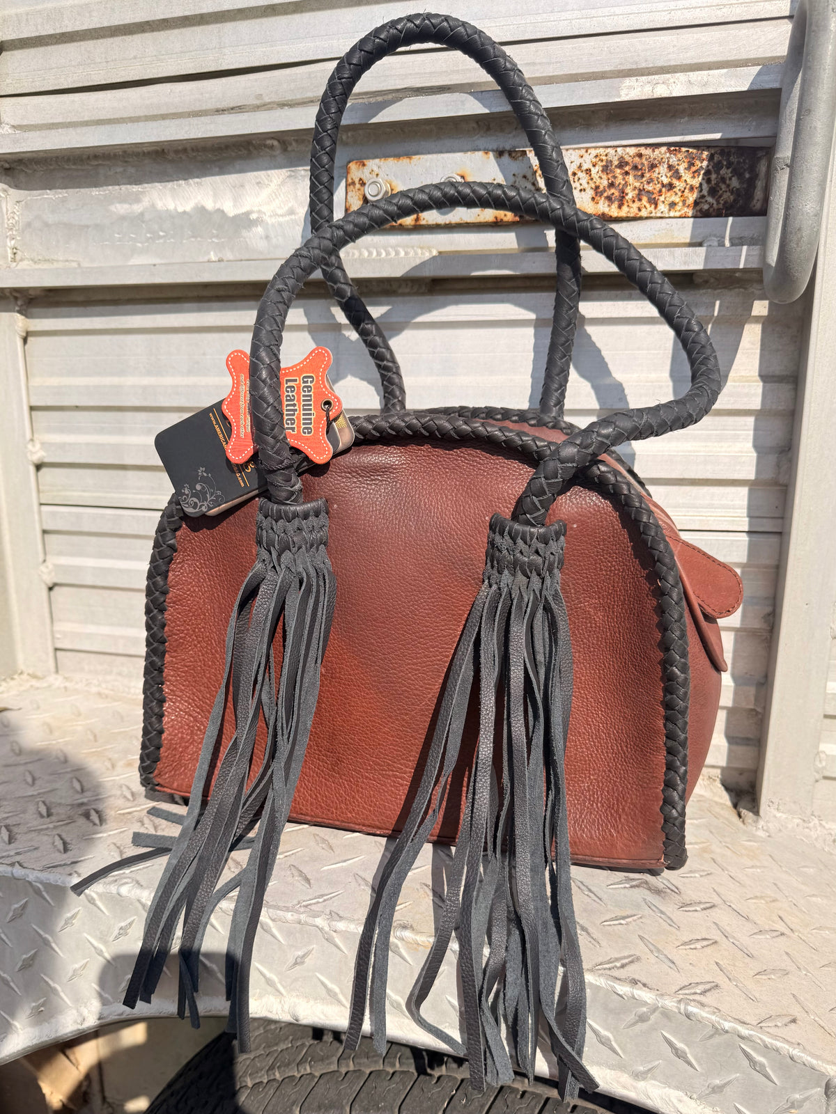 The short round bag