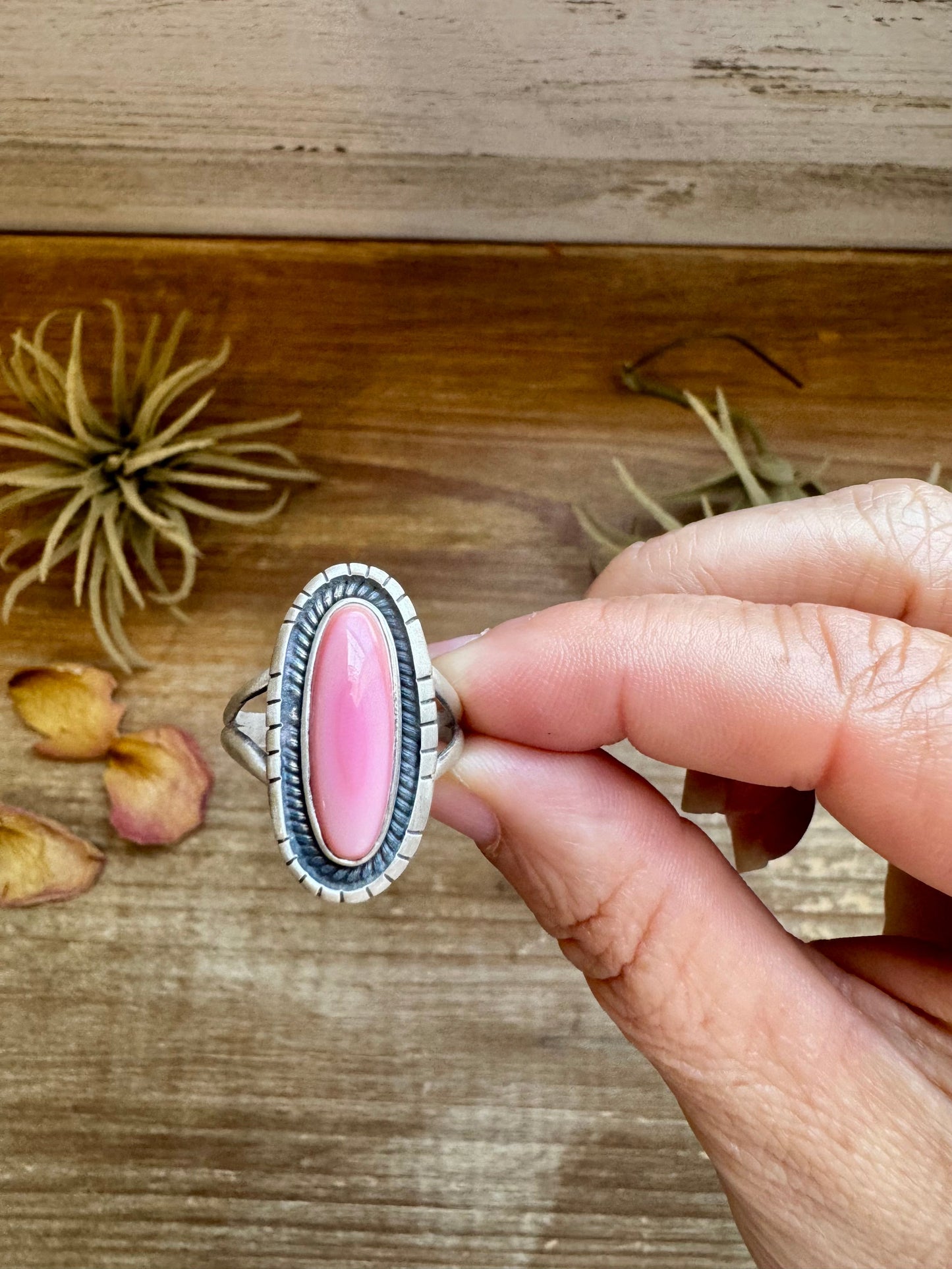 Pink Conch Oval Ring – Size 10 – Sterling Silver