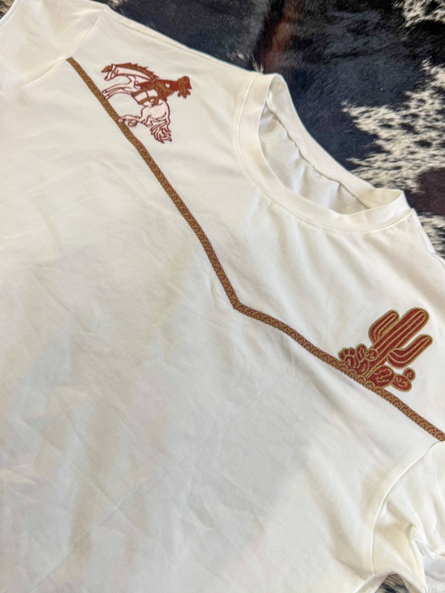 The bucking bronco top