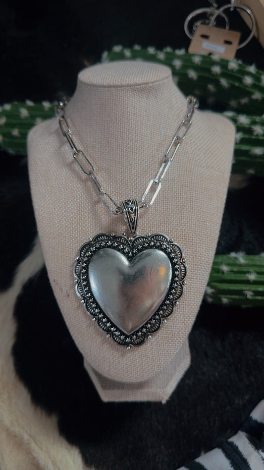 The big heart necklace