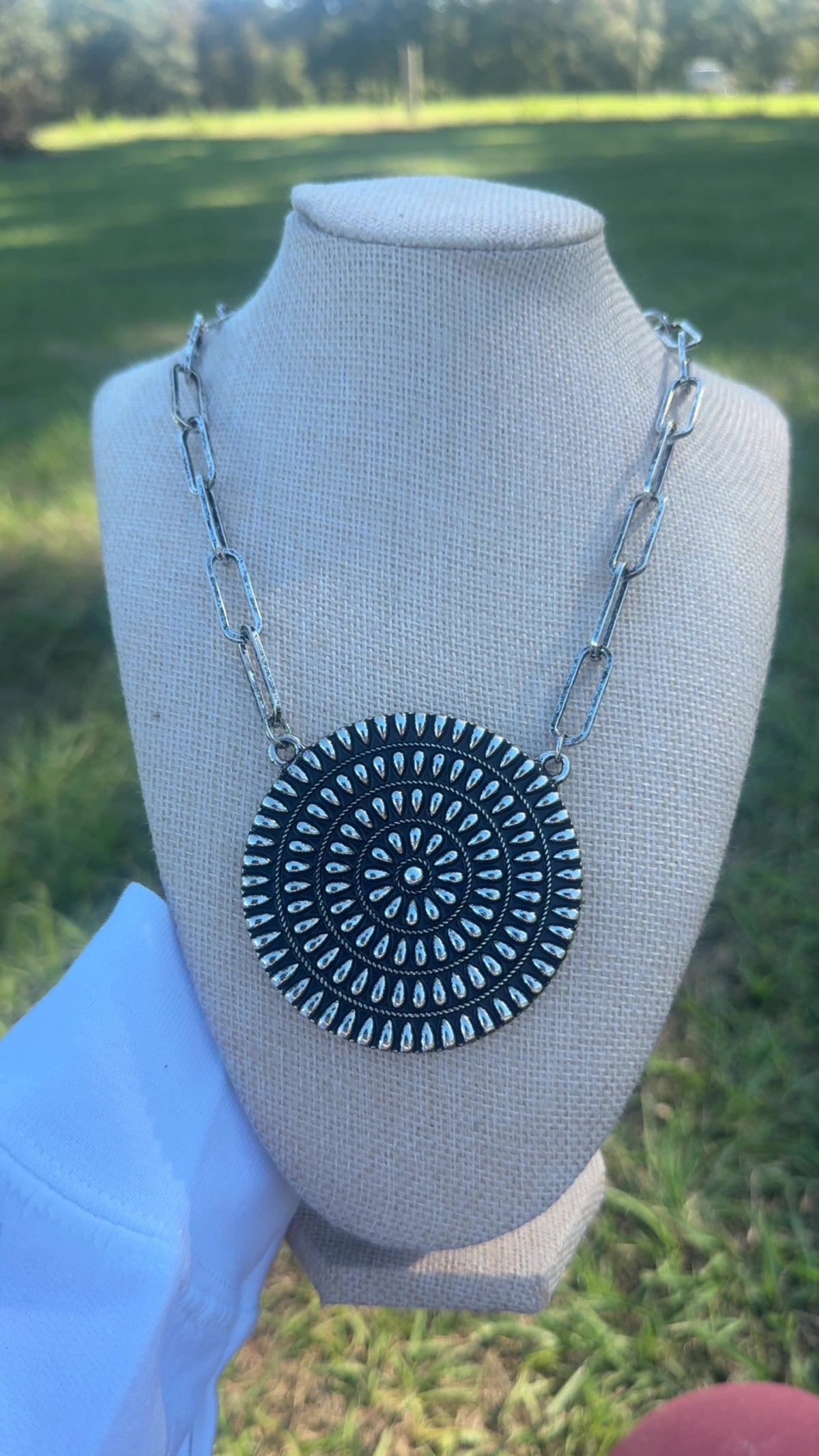 Western Round Concho Necklace