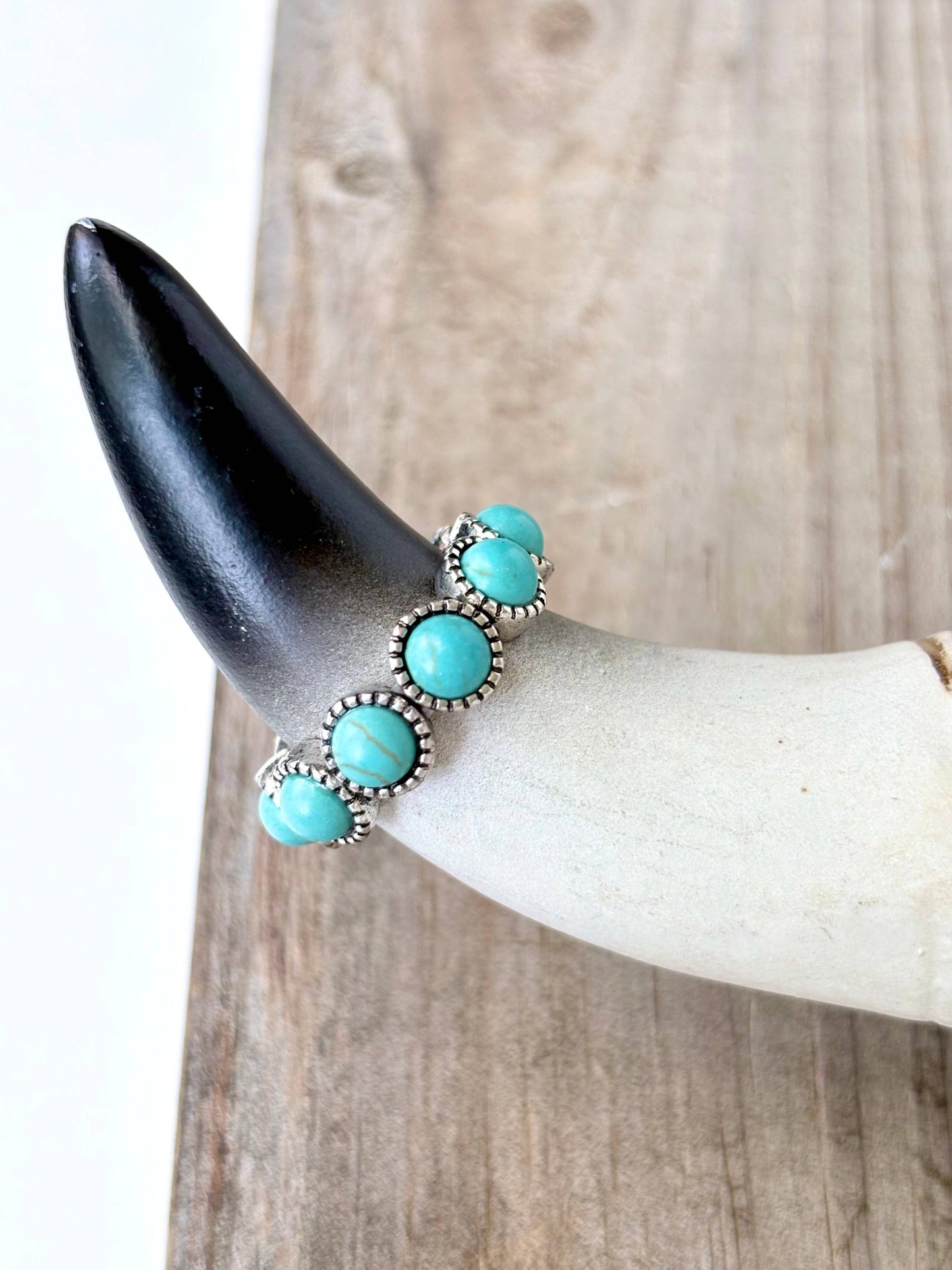 Western Style Turquoise Stone Eternity Stretch Ring