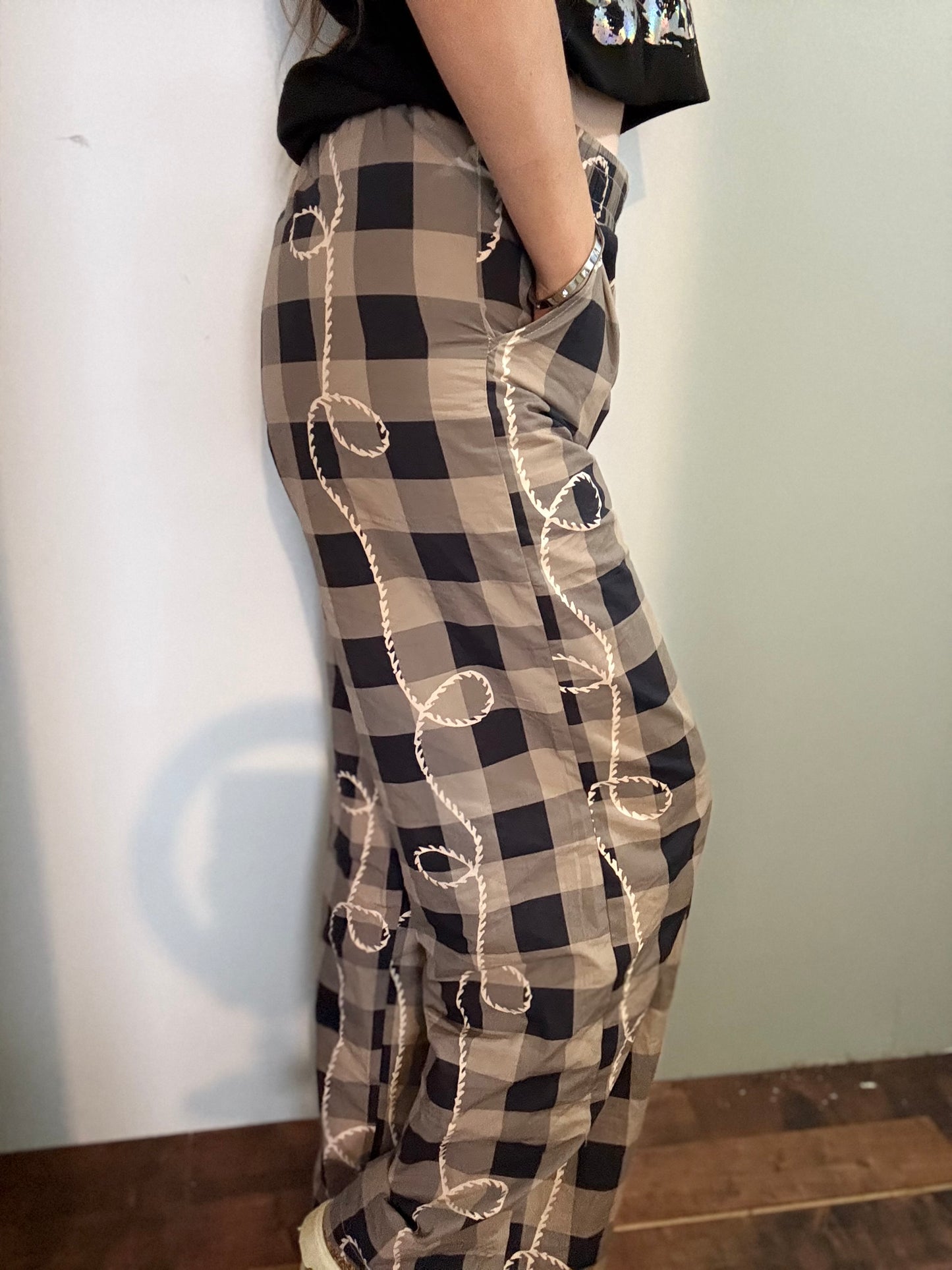 OFF THA TRACK ROPEY GINGHAM Pants