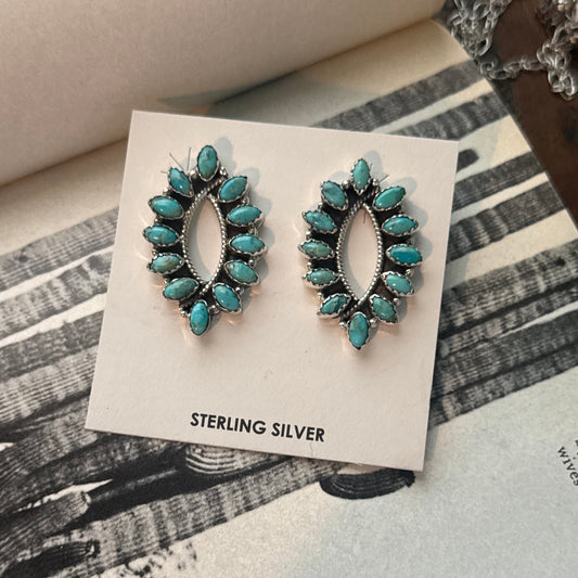 The short round Kingman studs