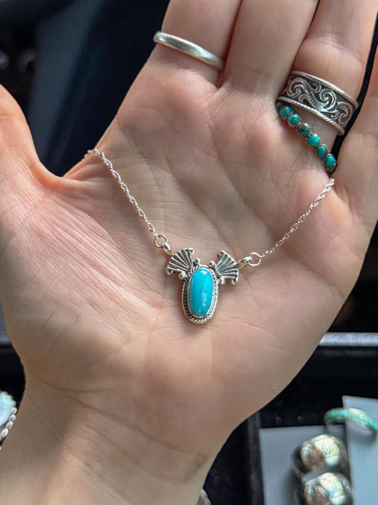 The  Betty necklace