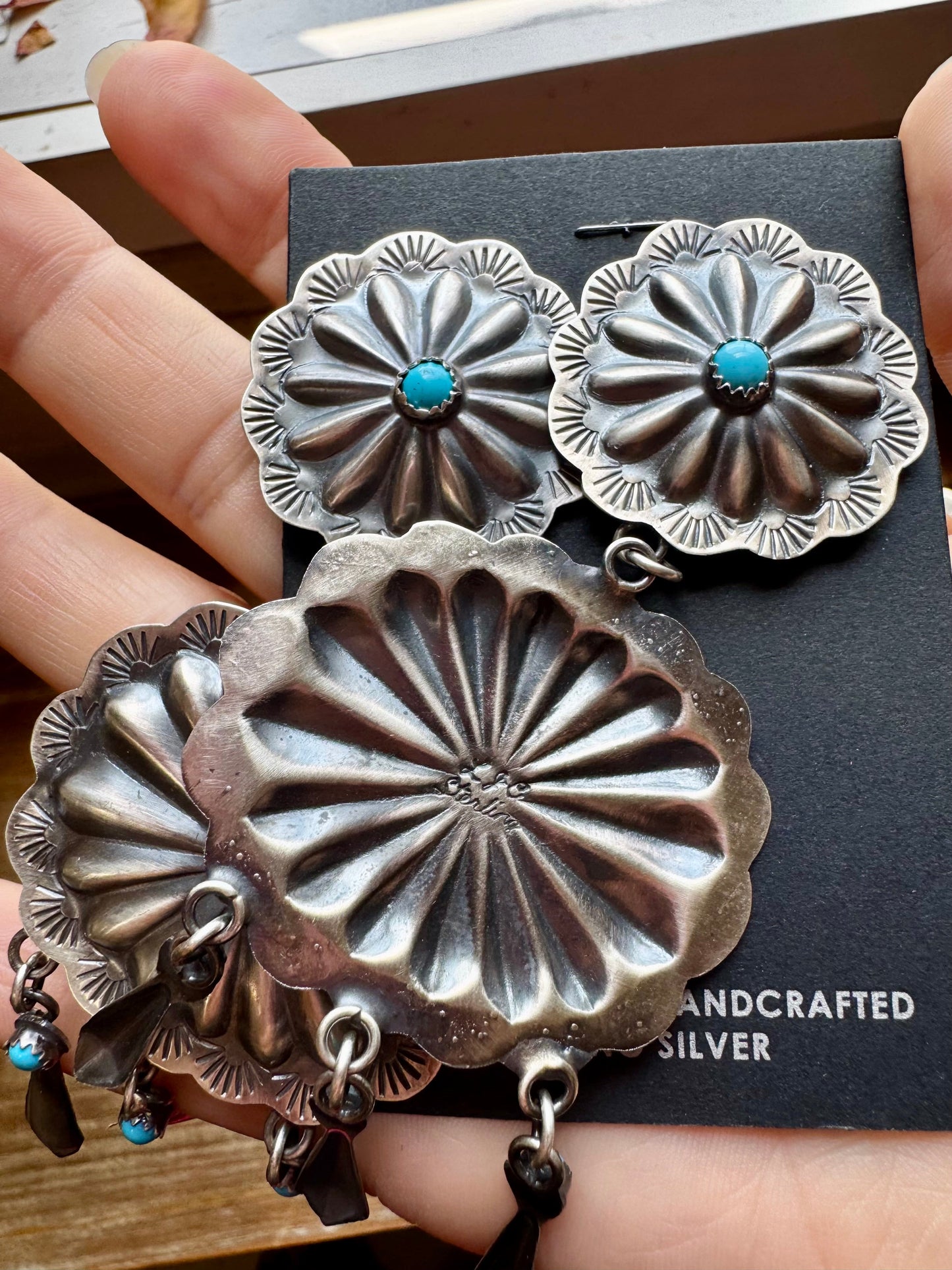 Lorenzo & Jerilyn Chee Sterling Silver Concho Dangle Earrings – Native Made, Kingman Turquoise