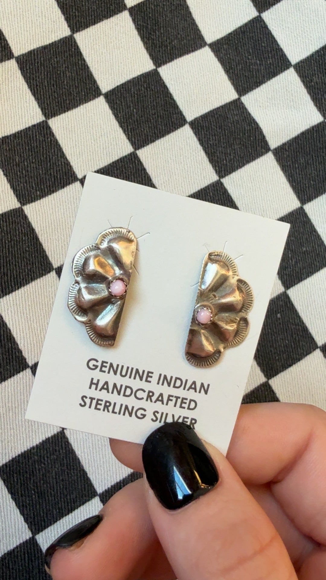 The pink half concho earrings