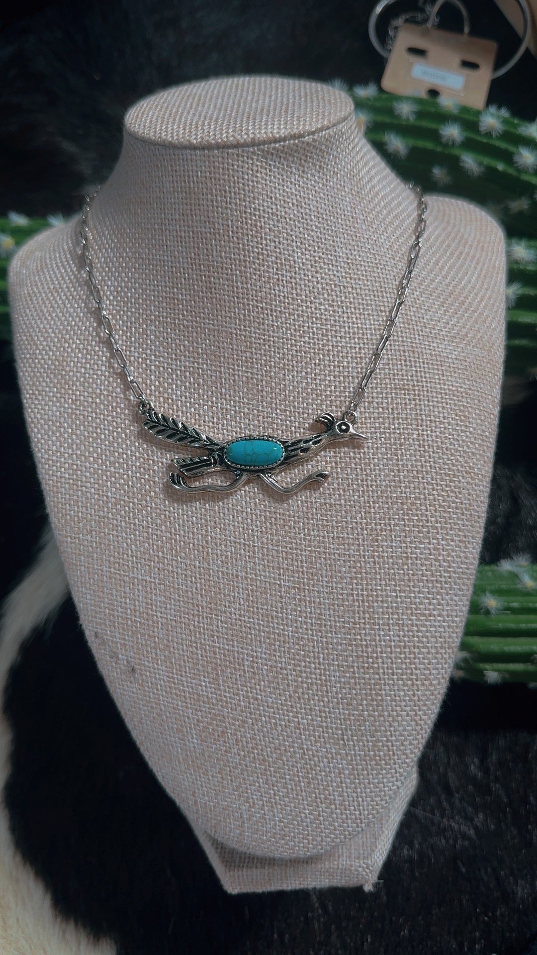 The road runner necklace