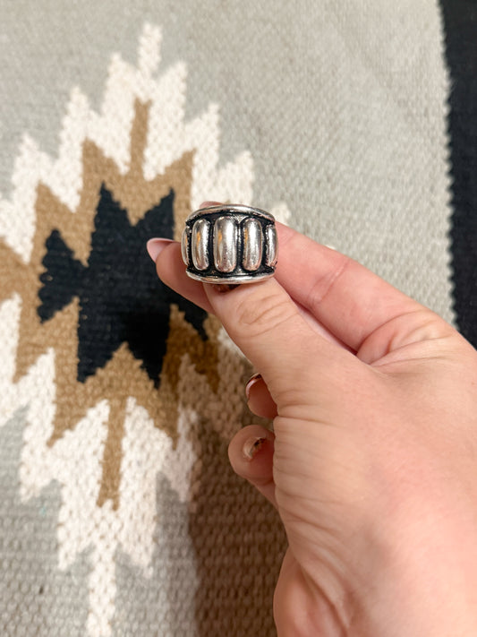 Western Bubble Textured Stretch Ring