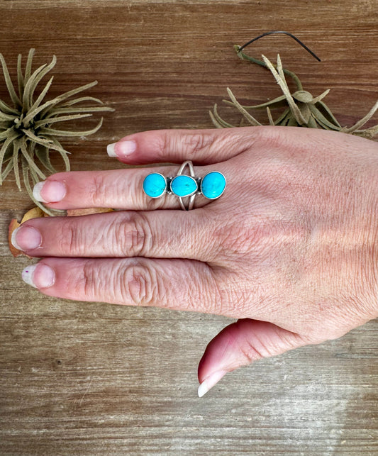 3-Stone Kingman Turquoise Ring – Size 9.5 Sterling Silver