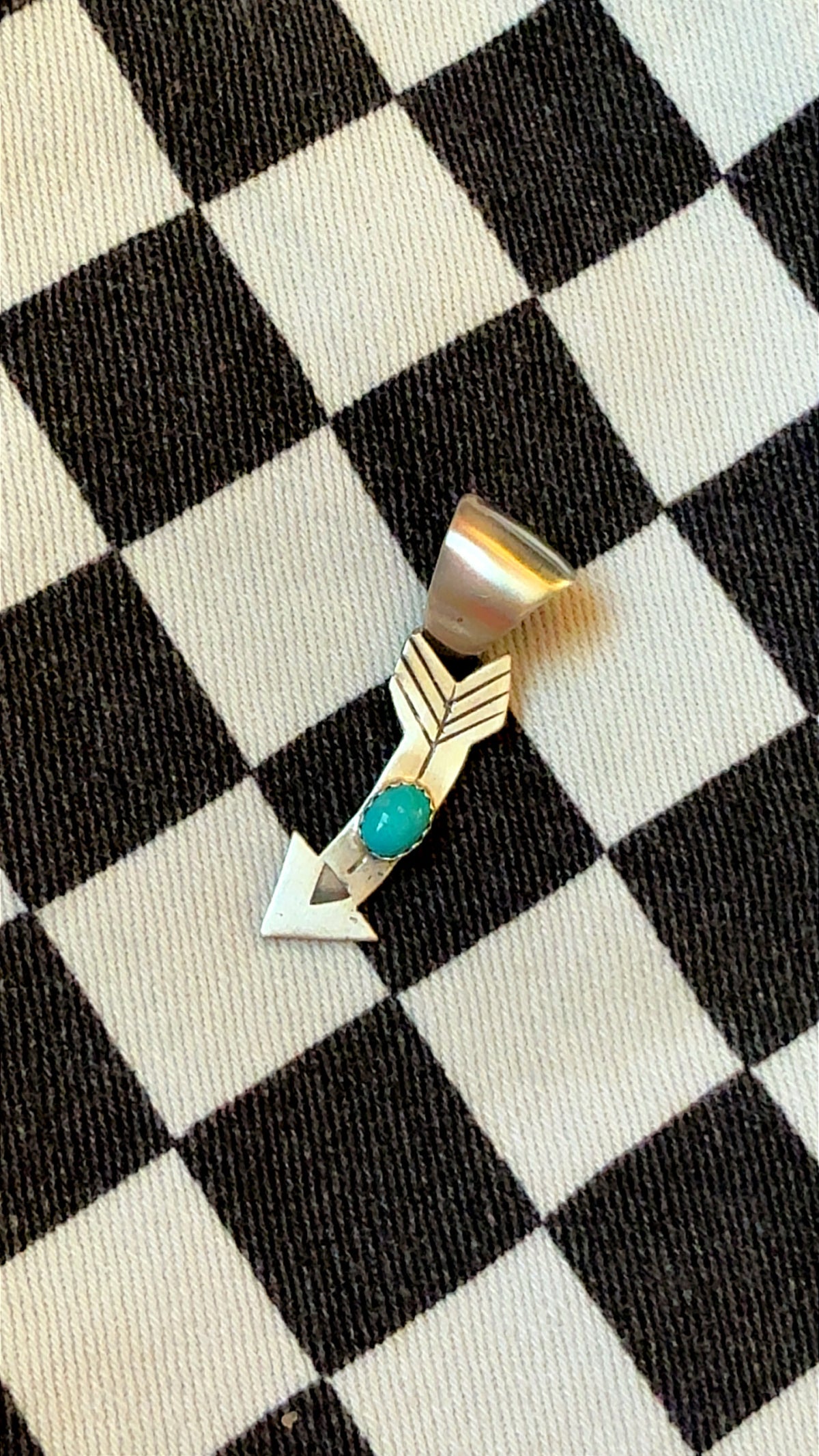Kingman arrow pendant