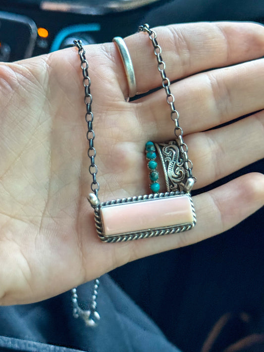 Pink conch bar necklace