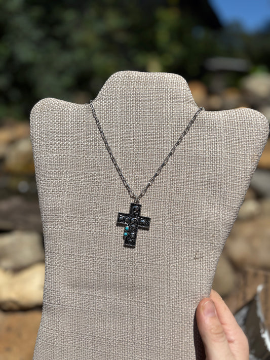 Turquoise and silver cross engraved necklace