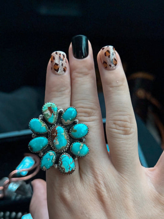 The flower ring - size 7.5