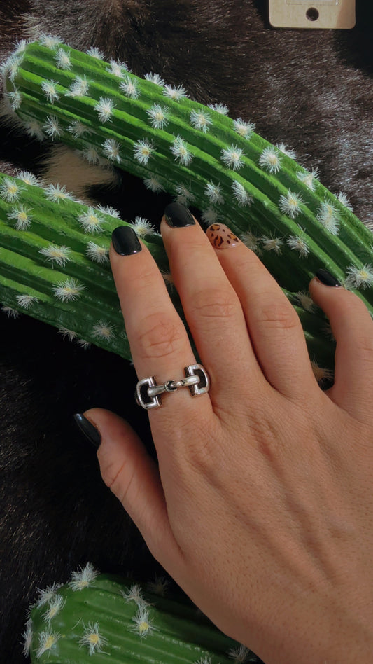 The snaffle ring