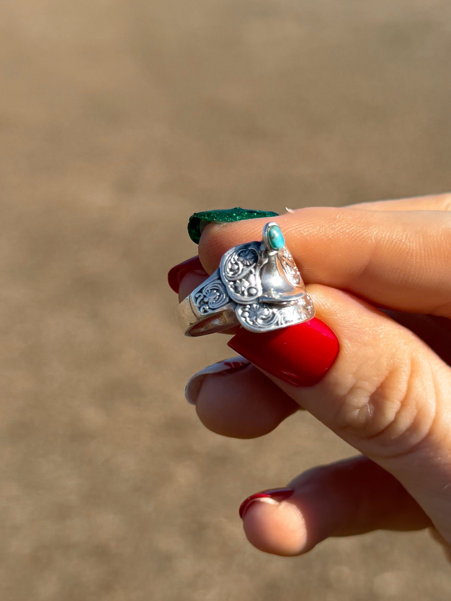 Saddle rings
