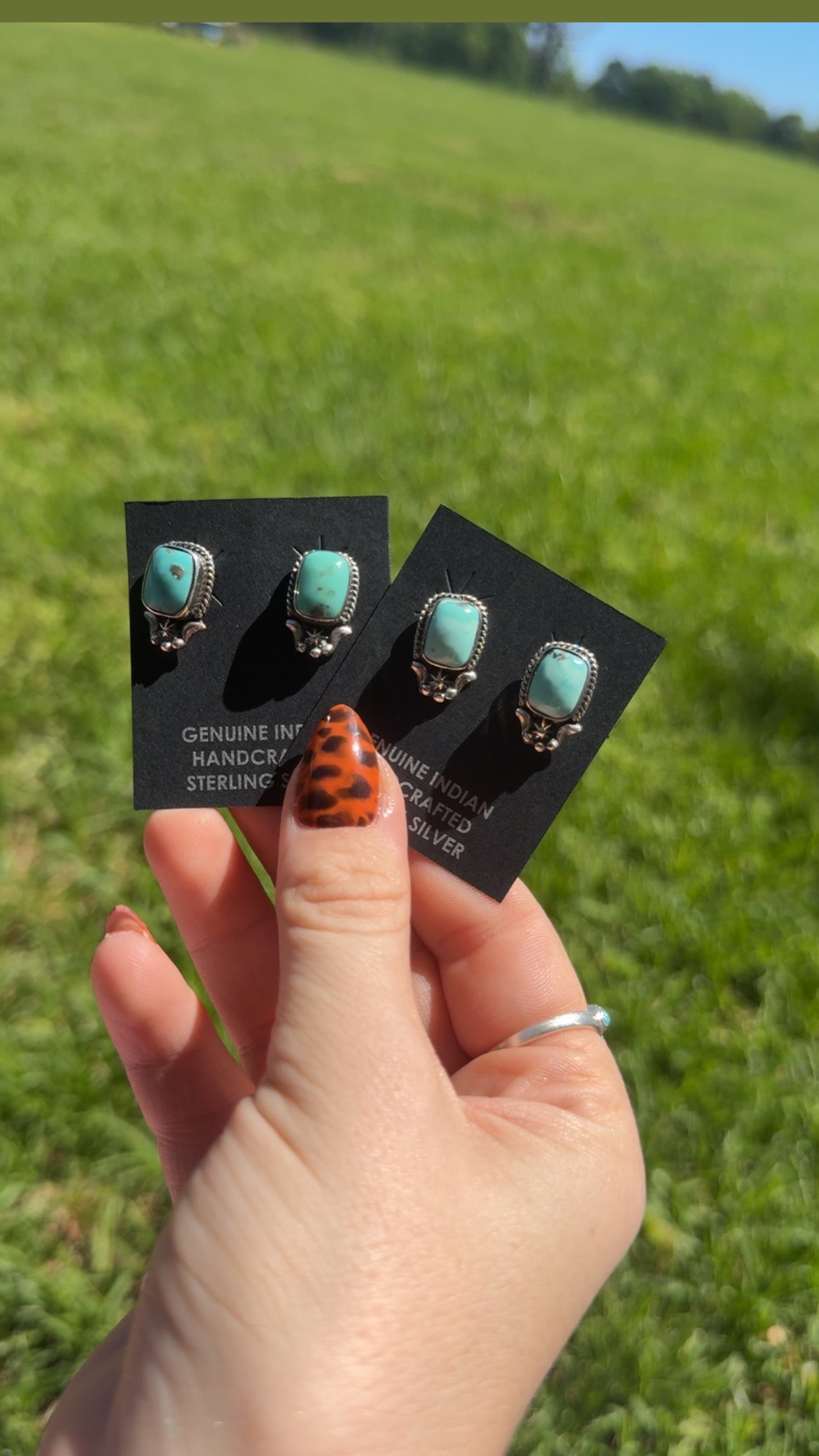 Rita largo Kingman studs