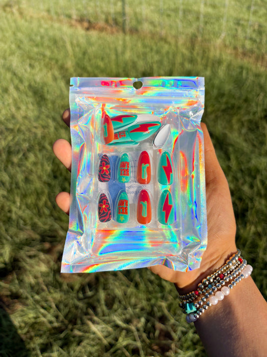 Southwest Glo Glue/ press on nails