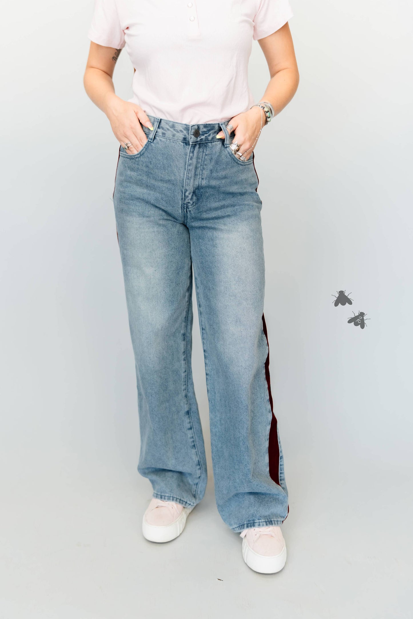 OUT OF LINE JEANS