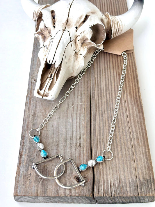 Western Horse Bit Turquoise Stone Pendant Necklace: Silver